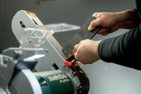 Touret combiné et Ponceuse à bande Metabo BS200
