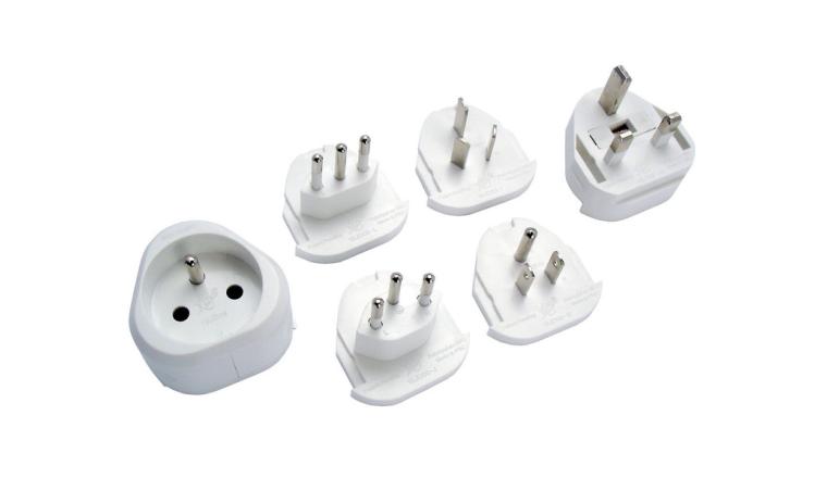 ADAPTATEUR UNIVERSEL VOYAGE