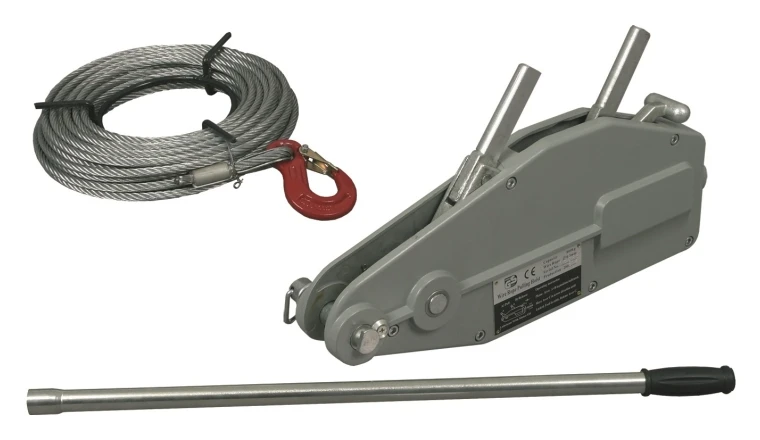 TREUIL +CABLE 20M CMU 3200KG 6180C