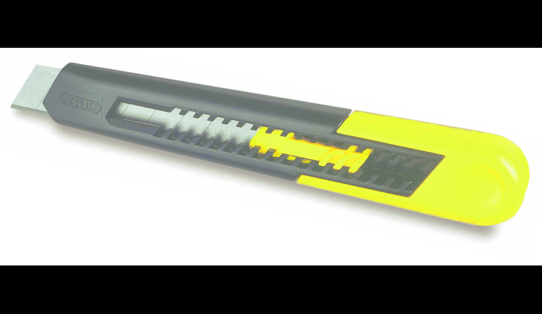 CUTTER 18MM SM