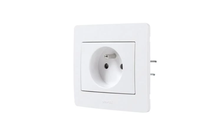 Prise 2P + T Complet Blanc LIKA