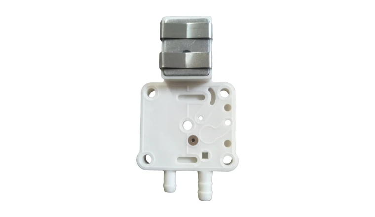 COUVERCLE CARBURATEUR ECHO