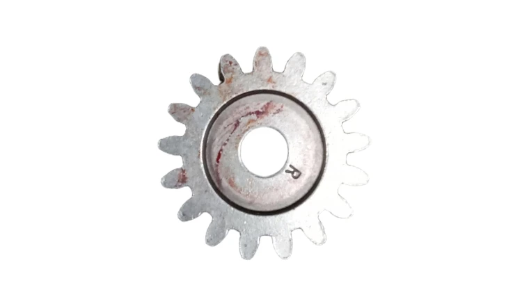 PIGNON DE TRACTION GAUCHE +GOUPILLE LSP51