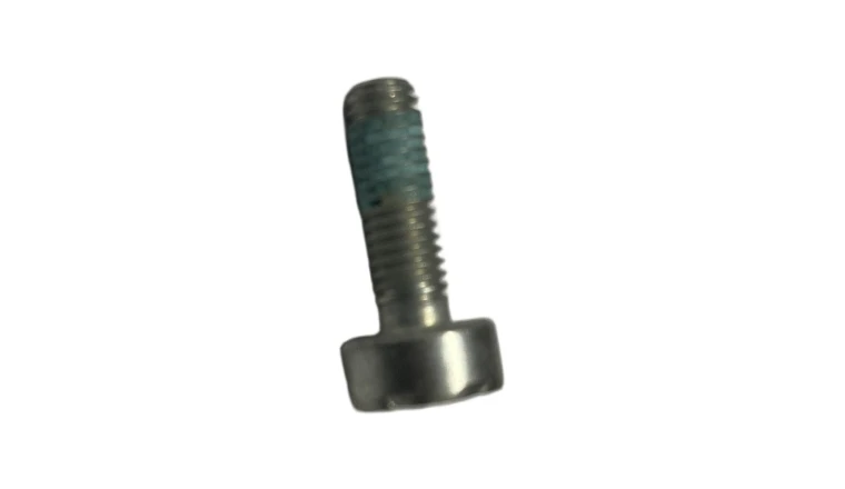 Vis cylindrique IS-M5x16 pour silencieux de tronçonneuses Stihl 9022 341 0983