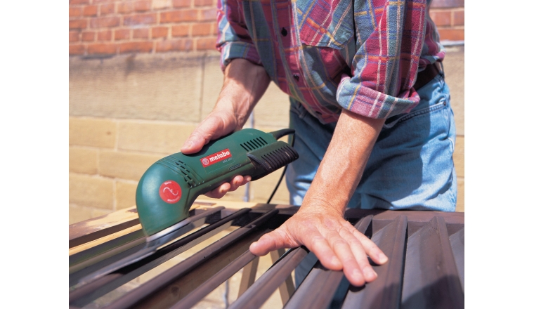 Ponceuse triangulaire 300W à variateur électronique METABO DSE 300 Intec