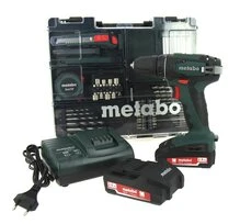 Perceuse Visseuse BS 18 Set avec Chargeur et 2 batteries 2.0 Ah et 74 Accessoires