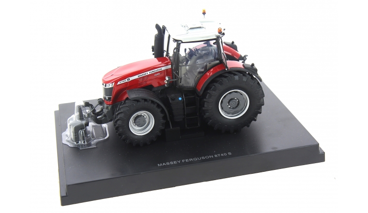 Tracteur Massey Ferguson 8740S échelle 1/32 Universal Hobbies 5293