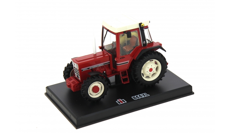 Tracteur IH 844 XL échelle 1/32 Replicagri REP061