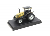 Tracteur Valtra A850 Gold Edition échelle 1/32 UH4011