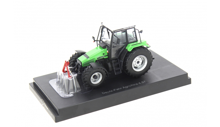 Tracteur Deutz AgroXtra 4.57 échelle 1/32 UH 4217