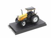 Tracteur Valtra A750 échelle 1/32 UH 2970