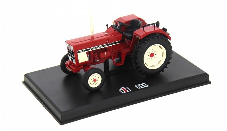 Tracteur IH 644 avec chauffeur Miniature Replicagri REP159