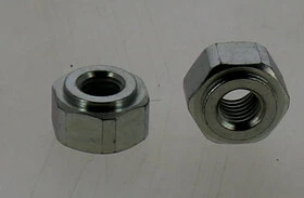 Adaptateur M12x1,75 femelle gauche pour tête fil nylon